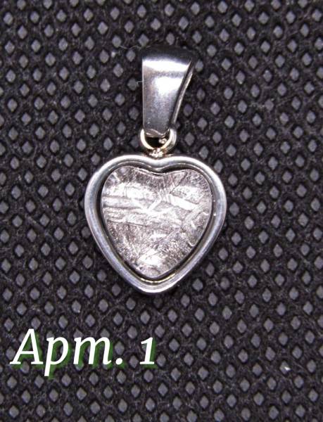 Кулон малый «Сердце» с метеоритом Aletai