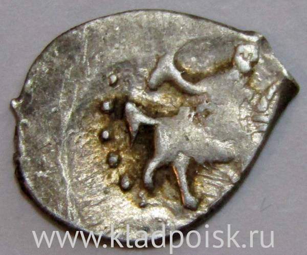 Денга Иван IV Васильевич Грозный (чешуя), серебро, 1533-1584 г., арт 10 Денга Иван IV Васильевич Грозный (чешуя), серебро, 1533-1584 г., арт 10