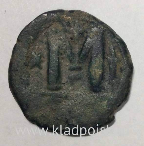 Фоллис (40 нумиев) - византийская монета 518-527 гг. (арт. 4) Фоллис (40 нумиев) - византийская монета 518-527 гг. (арт. 4)