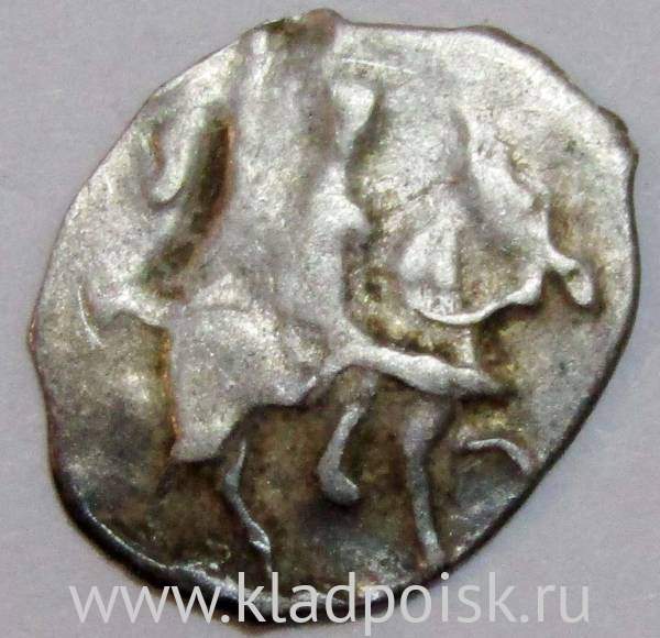 Денга Иван IV Васильевич Грозный (чешуя), серебро, до 1547 года, арт 14 Денга Иван IV Васильевич Грозный (чешуя), серебро, до 1547 года, арт 14