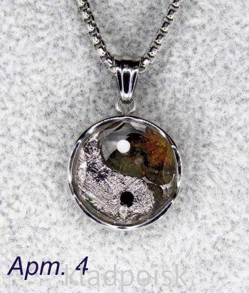 Кулон Инь-Янь с метеоритами Muonionalusta и Sericho, арт 4 Кулон Инь-Янь с метеоритами Muonionalusta и Sericho, арт 4