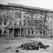 Американское посольство на Унтер ден Линден. 