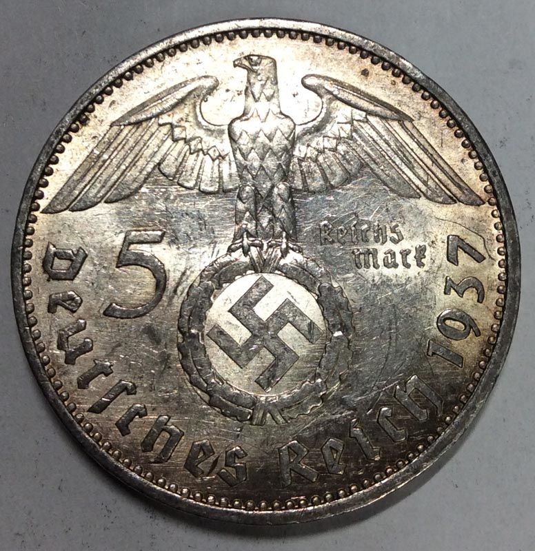Сколько стоит фашистская монета. Монеты третьего рейха. Серебряная монета немецкий Рейх 1937. Монета 3 рейха 1937. Рейхсмарки 3 рейха.