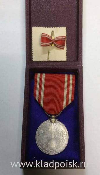 Медаль Красного Креста Японии Медаль Красного Креста Японии