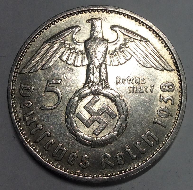Сколько стоит фашистская монета. 5 Рейхсмарок 1938. 2 Рейхсмарки 1938. Монета третьего рейха 1938. Рейхсмарка 1939 монета.