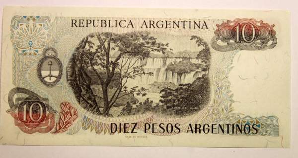 Банкнота Аргентина 10 песо 1983-1985 гг. Банкнота Аргентина 10 песо 1983-1985 гг.