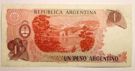 Банкнота Аргентина 1 песо 1983-1984 гг.