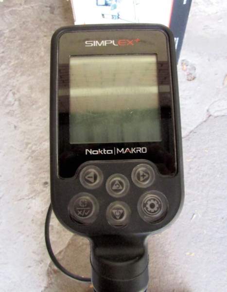 Б/у металлоискатель Nokta Makro Simplex Plus WHP (с беспроводными наушниками) Б/у металлоискатель Nokta Makro Simplex Plus WHP (с беспроводными наушниками)