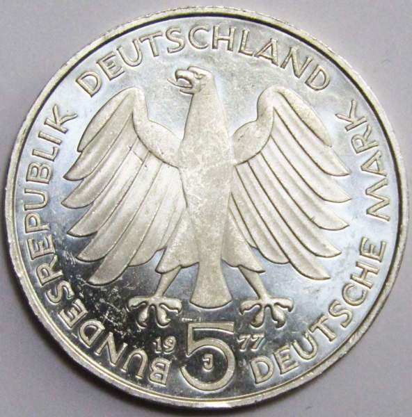 Монета 5 марок 1977 года 200 лет со дня рождения Карла Фридриха Гаусса, арт 2