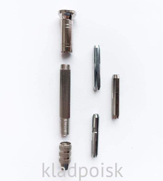 Держатель универсальный с тремя переходниками Держатель универсальный с тремя переходниками