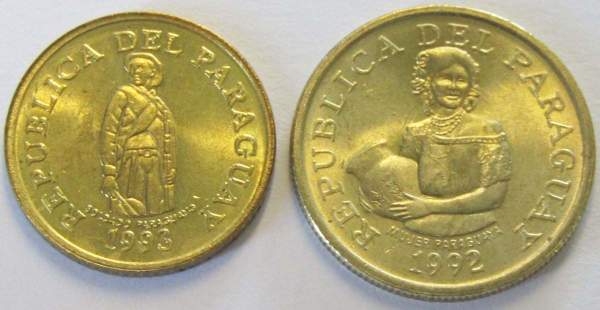 Набор регулярных монет Парагвая 1 и 5 гуарани 1992-1993 гг., 2 монеты Набор регулярных монет Парагвая 1 и 5 гуарани 1992-1993 гг., 2 монеты