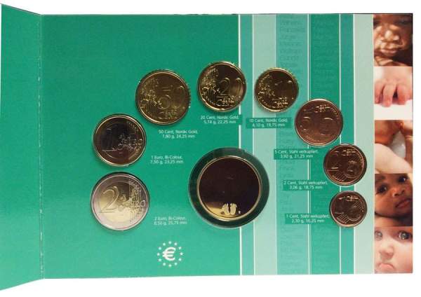 Годовой набор монет Германии 2003 года с жетоном 'Новорожденный' в буклете