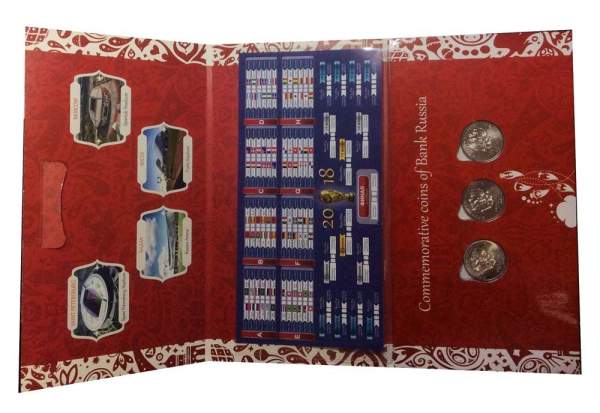 Набор из 3 памятных монет и 100-рублевой банкноты в коллекционном альбоме RUSSIA
