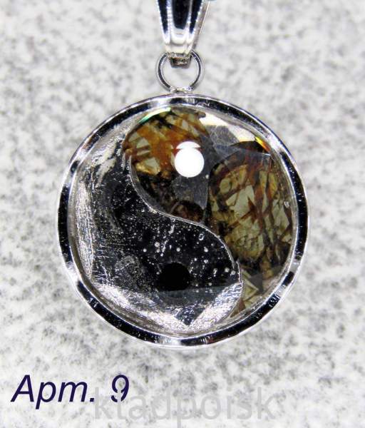 Кулон Инь-Янь с метеоритами Muonionalusta и Sericho, арт 9