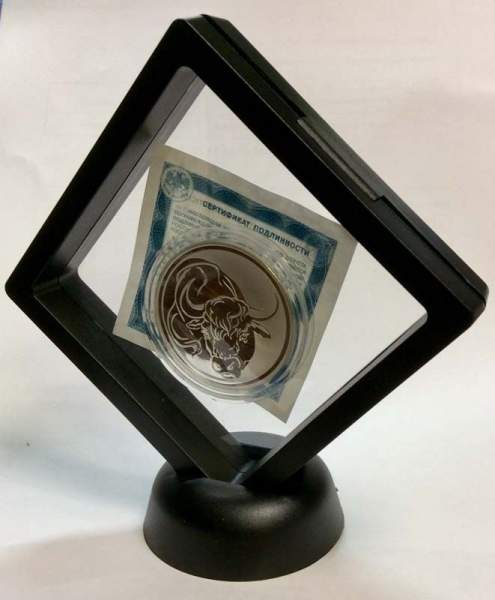 Футляр-рамка для презентации монет с подставкой, 90x90 черная