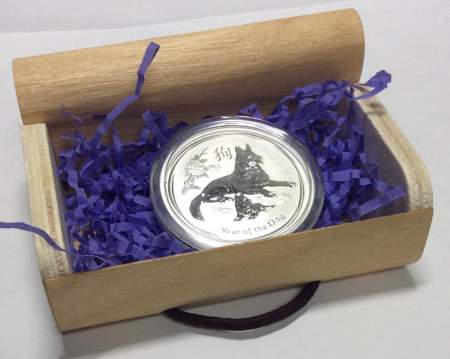 Коробка подарочная деревянная прямоугольная с наполнителем