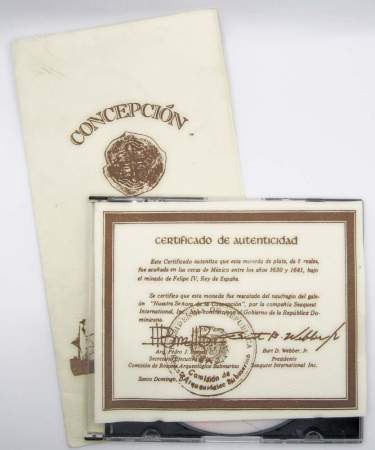 Медальон, изготовленный из испанской монеты 1641 года Пиастр, Макукин (8 реалов), монетный двор Мехико
