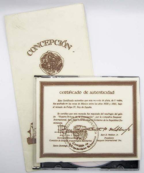 Медальон, изготовленный из испанской монеты 1641 года Пиастр, Макукин (8 реалов), монетный двор Мехико