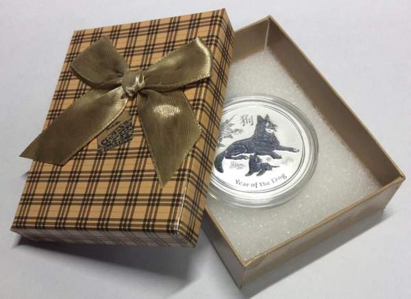 Коробка подарочная шотландка желто-коричневая