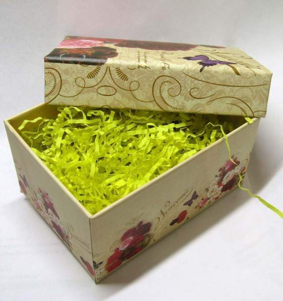 Коробка подарочная прямоугольная 11х7,5х5,5 см, с наполнителем, ретро-4 Коробка подарочная прямоугольная 11х7,5х5,5 см, с наполнителем, ретро-4