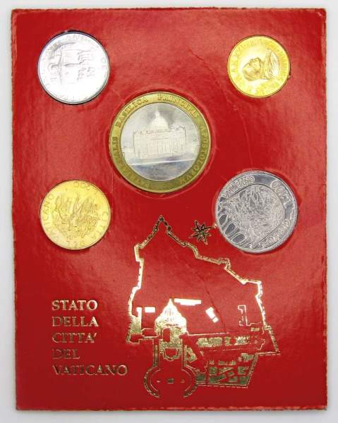 Сувенирный набор из Ватикана: медаль, марки и монеты в оригинальном блистере Сувенирный набор из Ватикана: медаль, марки и монеты в оригинальном блистере