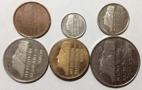 Набор монет Нидерланды Королева Беатрикс 1982-2001, 6 монет