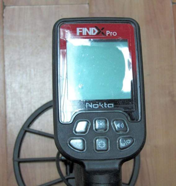 Б/у Металлоискатель Nokta FINDX Pro с катушкой 11 дюймов Б/у Металлоискатель Nokta FINDX Pro с катушкой 11 дюймов