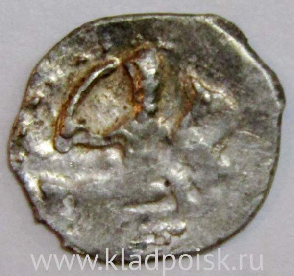 Денга Иван IV Васильевич Грозный (чешуя), серебро, 1533-1584 г., арт 4 Денга Иван IV Васильевич Грозный (чешуя), серебро, 1533-1584 г., арт 4