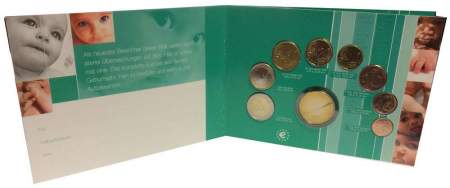 Годовой набор монет Германии 2003 года с жетоном 'Новорожденный' в буклете