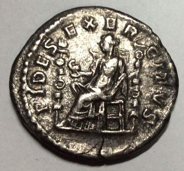 Монета Рим Денарий Император Гелиогабал (Элагабал), 218-222 гг. Монета Рим Денарий Император Гелиогабал (Элагабал), 218-222 гг.