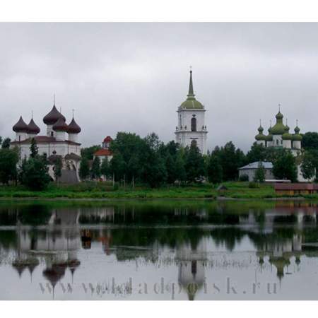 Монета 10 рублей Каргополь