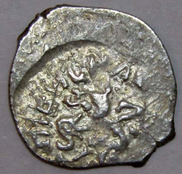 Денга Василий II Васильевич «Тёмный», серебро, Князь с отрубленной головой в руке/всадник с копьем, арт 13 Денга Василий II Васильевич «Тёмный», серебро, Князь с отрубленной головой в руке/всадник с копьем, арт 13