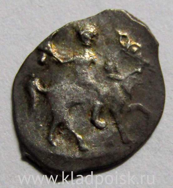 Денга Иван IV Васильевич Грозный (чешуя), серебро, 1533-1584 г., арт 2 Денга Иван IV Васильевич Грозный (чешуя), серебро, 1533-1584 г., арт 2