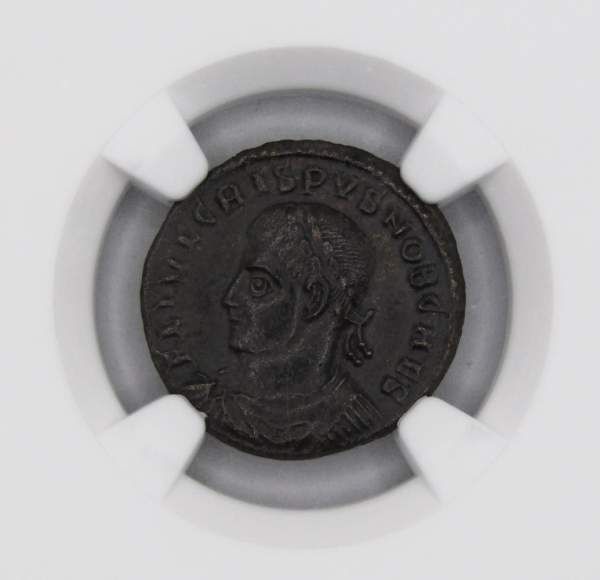 Монета в слабе, Рим, Император Крисп. (316-326) Монета в слабе, Рим, Император Крисп. (316-326)