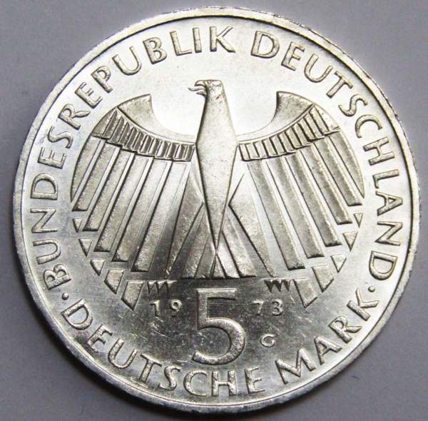 Монета 5 марок 1973 года 125 лет со дня открытия Национального Собрания, арт 2 Монета 5 марок 1973 года 125 лет со дня открытия Национального Собрания, арт 2