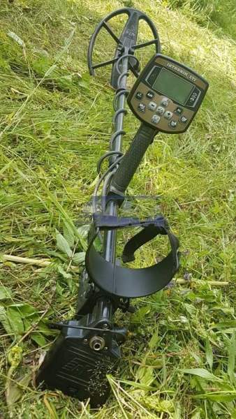 Металлоискатель АКА Intronic STF Металлоискатель АКА Intronic STF