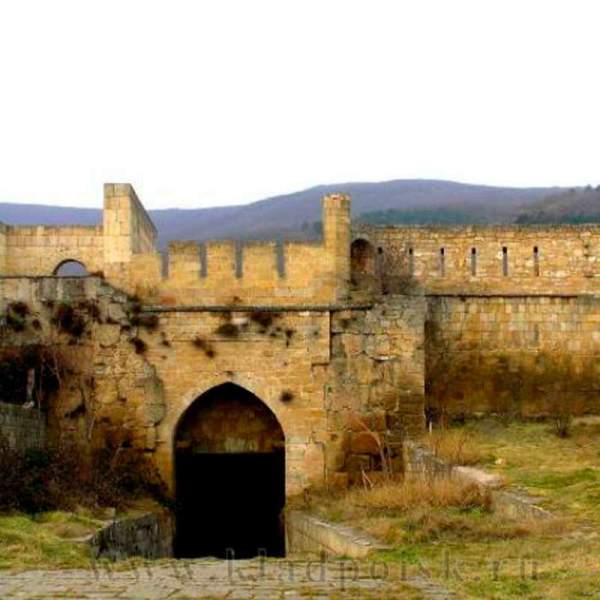 Монета 10 рублей Дербент