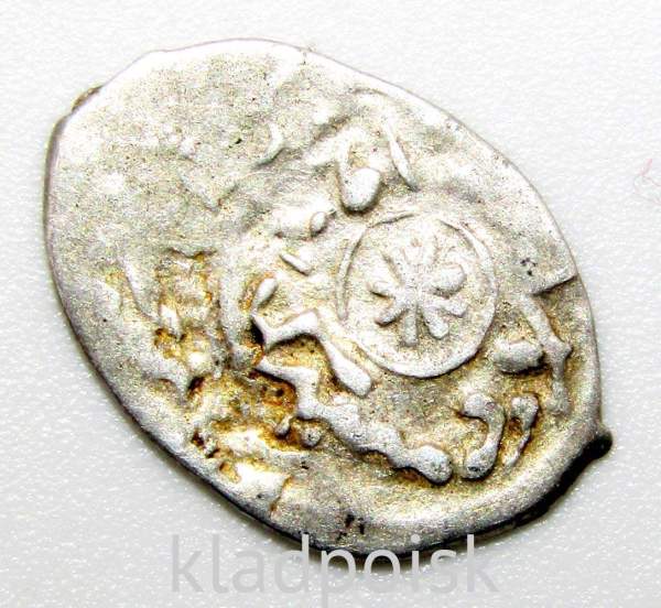 Денга Иван III Васильевич (чешуя), серебро, Московский денежный двор Денга Иван III Васильевич (чешуя), серебро, Московский денежный двор