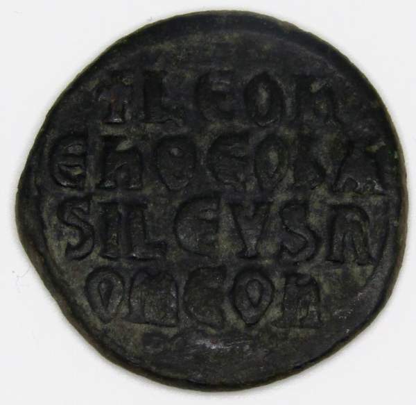 Монета Византии Фоллис Император Лев VI Философ 886-912 гг. Монета Византии Фоллис Император Лев VI Философ 886-912 гг.