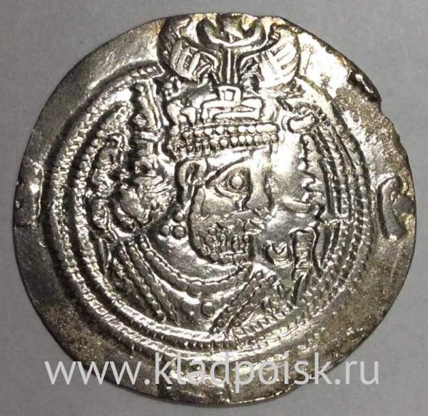 Монета Арабский дирхем. Правитель Хосров II. 7 век, 35-ый год правления Монета Арабский дирхем. Правитель Хосров II. 7 век, 35-ый год правления