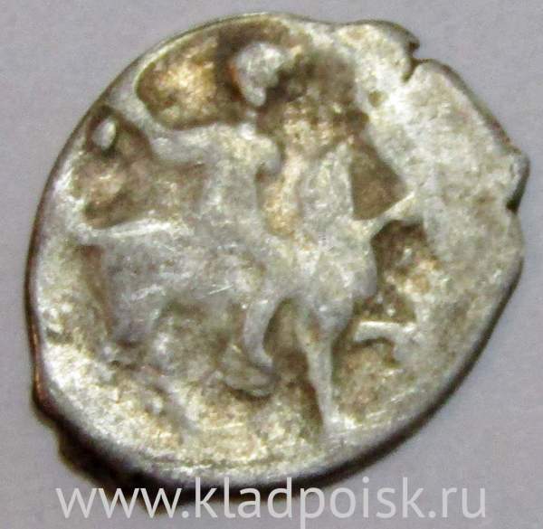 Денга Иван IV Васильевич Грозный (чешуя), серебро, до 1547 года, арт 15 Денга Иван IV Васильевич Грозный (чешуя), серебро, до 1547 года, арт 15