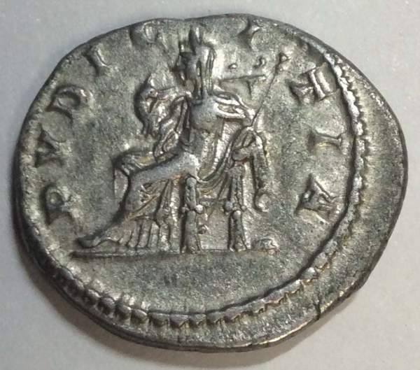 Монета Римская Империя Денарий Юлия Меса 218-222 гг.